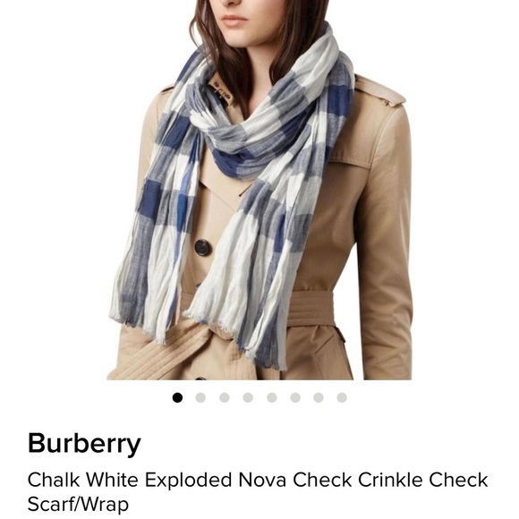 Burberry lightweight check wool scarf - Picture 5 of 6
